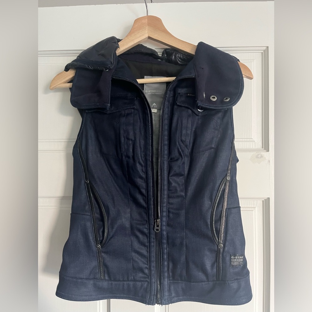 G-Star Navy Vest with Removable Puffer Hood Size S